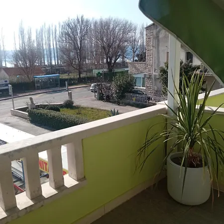 Dajak 1 * Dugi Rat
